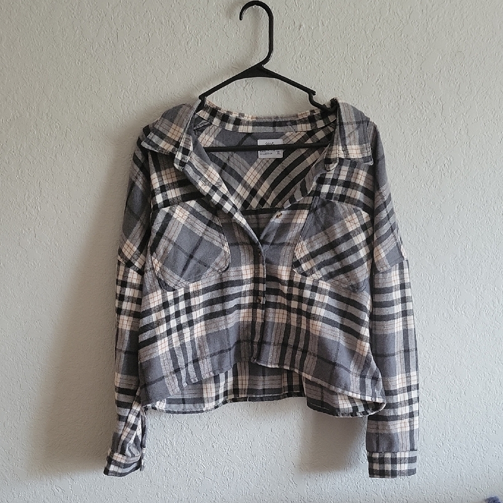 Gray Plaid Cropped Flannel